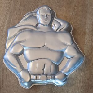 1977 Wilton Retired DC Comics Super Hero Cake Pan (502-1212) Batman / Superman